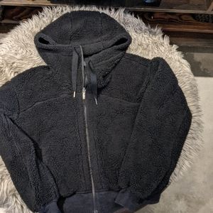 Reversible Lululemon short sweet hooded Sherpa